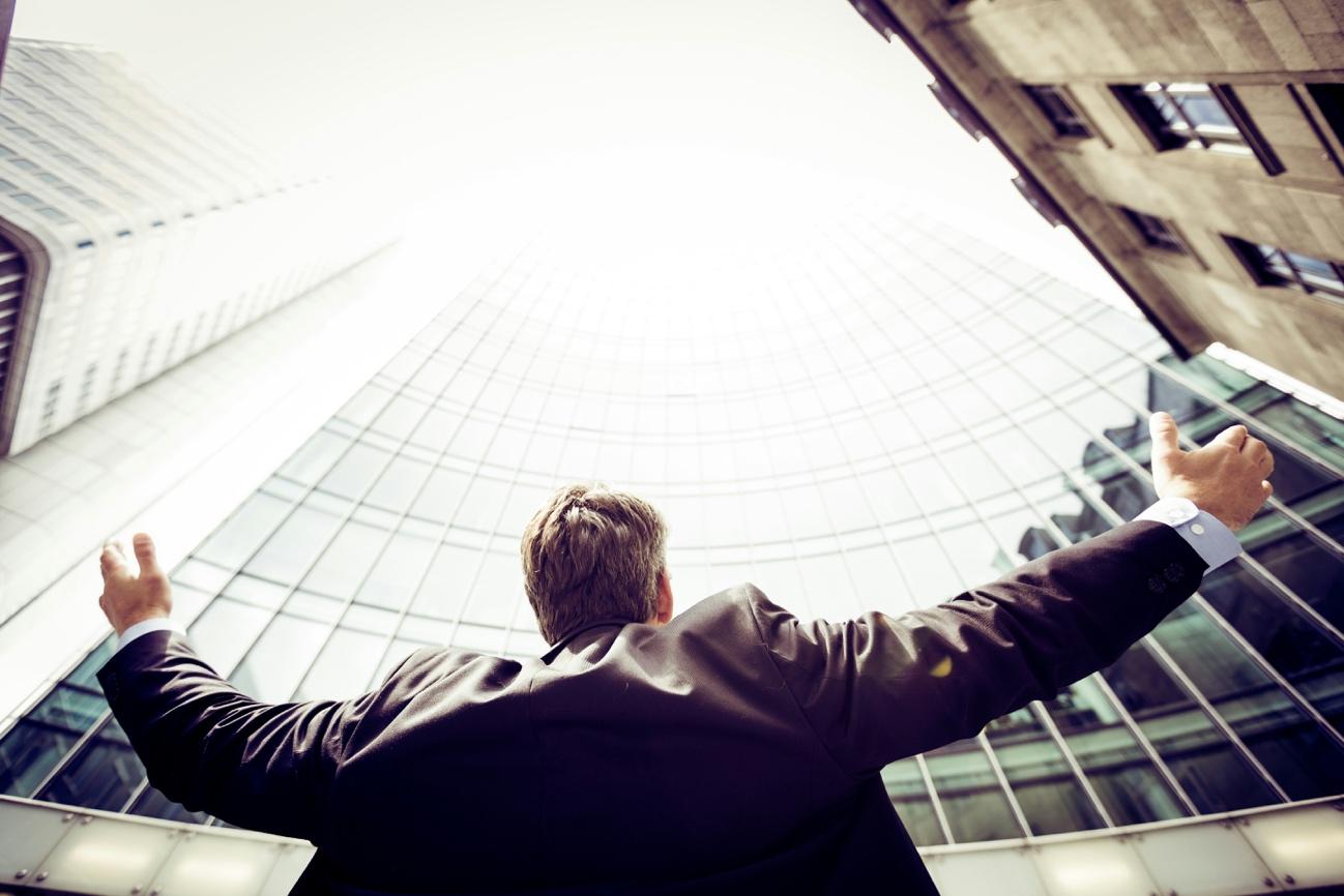 Ampliar a empresa de forma inteligente evita um dos problemas mais associados ao crescimento: o inchaço desmedido. Entenda mais sobre o assunto.